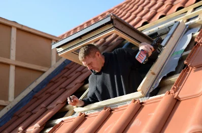 Pose de fenêtres de toit Velux à Loyettes